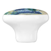 Pierre-Auguste Renoir - Ein Mädchen mit einer Wass Keramikknauf (Seitenansicht)