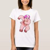 Pig at Football Sports T-Shirt (Vorderseite)
