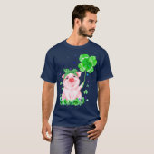 Pig Holding Kleeblatt Stars Niedlich St Patricks D T-Shirt (Vorne ganz)