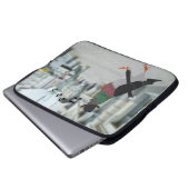 Pigeon Über Stadt Laptopschutzhülle (Vorne Knopf)