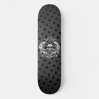 Pik-Ass-Totenschädel-Spielkarten-Glücksspieler Skateboard