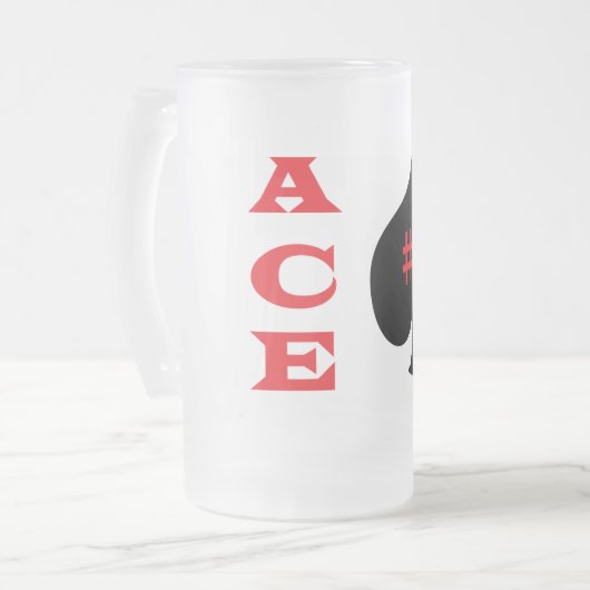 Pikass Mattglas Bierglas (Vorderseite Links)