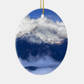 Pikes Peak mit frischem Schneefall und Wolken Keramikornament (Rechts)
