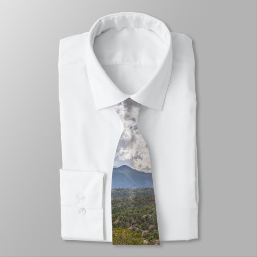 Pikes Peak Through A Rock Hole Krawatte (Gebunden)