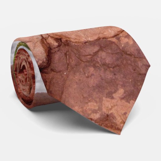 Pikes Peak Through A Rock Hole Krawatte (Gerollt)