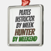 Pilates Instructor Hunter Ornament Aus Metall (Links)