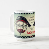 Pilates kundenspezifischer Feiertag (glückliche Kaffeetasse (Vorderseite Links)