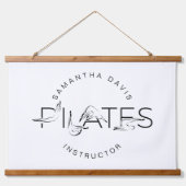 Pilates-Posen in Pilates Word Wandteppich Mit Holzrahmen (Vorne)