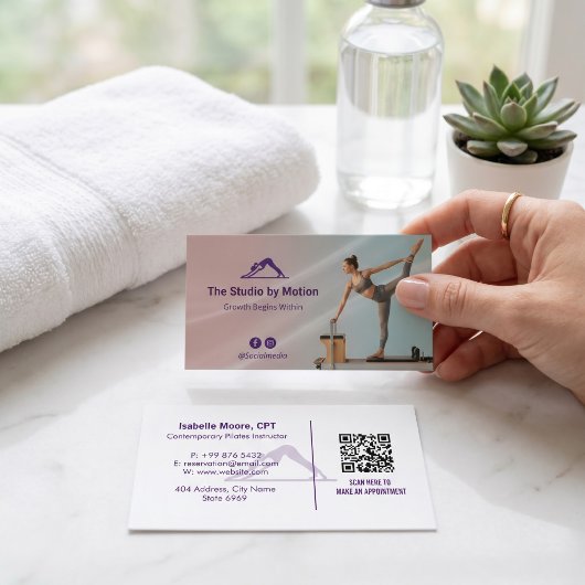 Pilates-Studio-Unternehmen | Moderne farbenfrohe B Visitenkarte