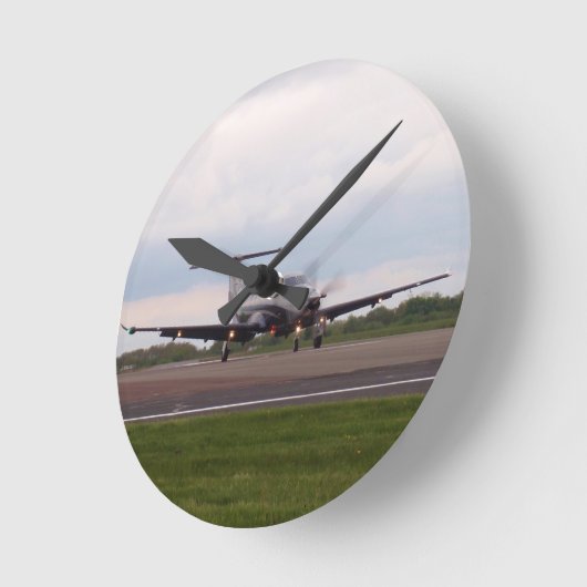 Pilatus PC 12 Runde Wanduhr (Winkel)