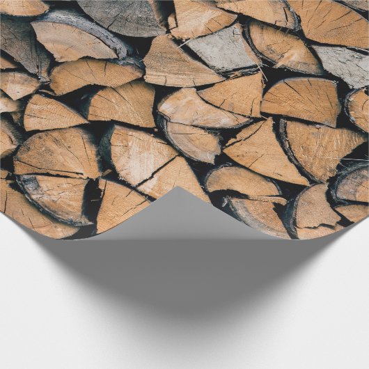 Pile aus braunem Brennholz Geschenkpapier (Ecke)