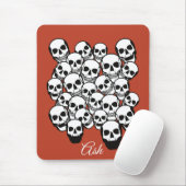 Pile Skulls Burnt Amber Red Background Mousepad (Mit Mouse)
