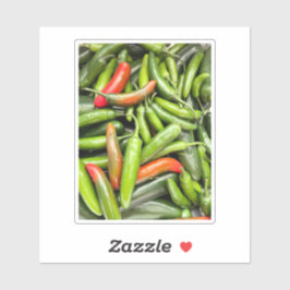 Pile von grünen scharfen Paprikaschoten Aufkleber