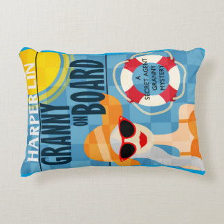PILLOW Granny an Bord Harper Lin Buchdecke Dekokissen