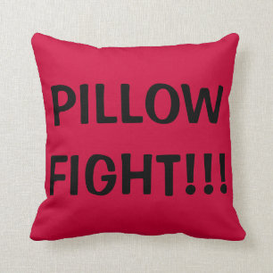 PILLOW KAMPF!!! KISSEN