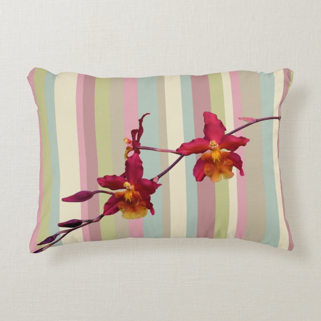 Pillow mit einem Spray von Cattleya Orchids Dekokissen (Vorderseite)