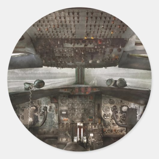 Pilot - Cockpit - Wir brauchen ein oder zwei Pilot Runder Aufkleber (Vorderseite)