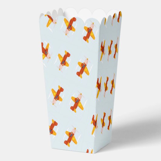 Pilot fliegendes Flugzeug am Himmel Geschenkschachtel (Rückseite)