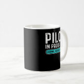 Pilot im Gange Bitte warten Funny Aviation Pilot Kaffeetasse (VorderseiteRechts)