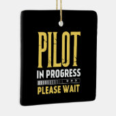 Pilot in Progress – Loading Bar Aviation Design Keramikornament (Rechts)