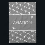 Pilotanlage für Funky White Flugzeug Geschirrtuch<br><div class="desc">Funky und stilvolle White Flugzeug / Flugzeug / Flugzeuge Musterpilot Flying Aviation Kitchen Handtuch zu Ihrem Zuhause / Büro / Business Dekor Kollektion hinzufügen. Eine coole Geschenk-/Geschenkidee für alle, die Liebe individuelle Design personalisierte Einzelstücke, positive Bilder, Luftfahrt, Fliegen, Himmel, Flugzeuge, Flugzeuge, Piloten, Flugbegleiter usw. Babydusche, Geburtstag etc. Junge, Mädchen, Fliegen,...</div>