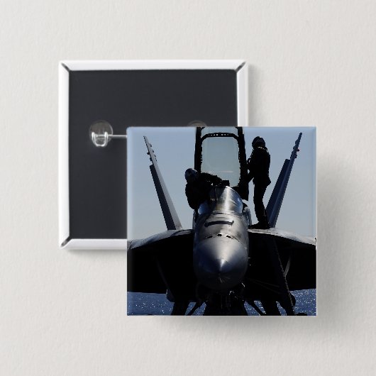 Piloten führen eine Vorflugkontrolle durch Button (Vorne & Hinten)