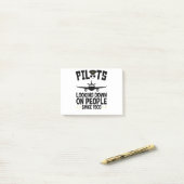 Piloten mit Blick auf Menschen seit 1903 Post-it Klebezettel (Auf Schreibtisch)