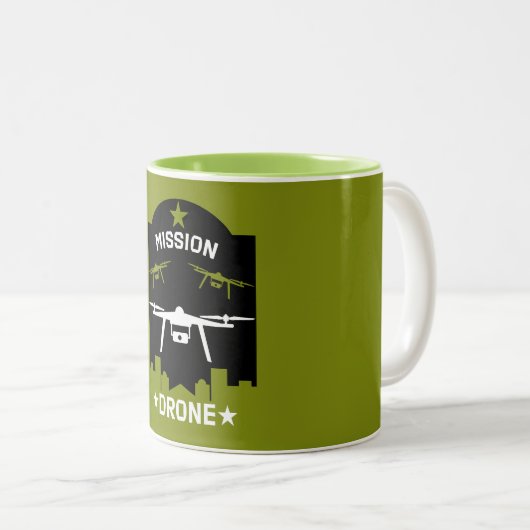 Pilotprogramm für Hobby Drone Zweifarbige Tasse (VorderseiteRechts)