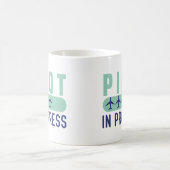 Pilotprogramm im Gange Funny Pilot Student Abschlu Kaffeetasse (Mittel)