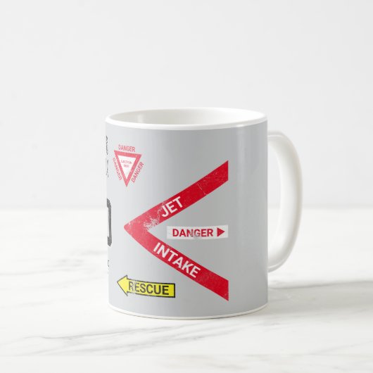 Pilotprojekt Idee: Kampfjet Kaffeetasse (VorderseiteRechts)