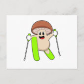 Pilz als Skifahrer mit Ski Postkarte (Vorderseite)