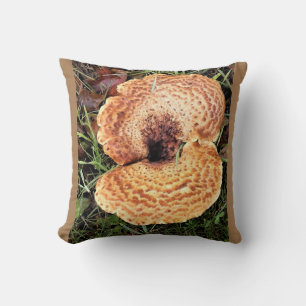 Pilz im Wald Kissen