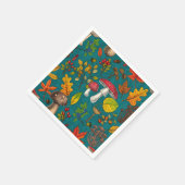 Pilze, Blätter, Nüsse und Beeren im Herbst auf bla Serviette (Ecke)