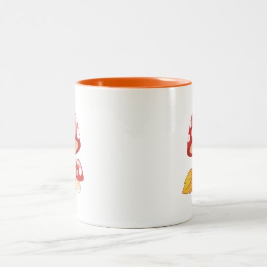 Pilze und Blätter aus Rotkehlchen Zweifarbige Tasse (Mittel)