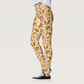 Pilze und Herbstflora auf Sahne Leggings (Links)
