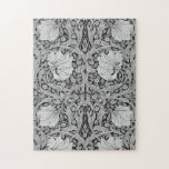 Pimpernel Gray Monotone, William Morris Puzzle<br><div class="desc">William Morris (24. März 1834 - 3. Oktober 1896) war ein britischer Textilingenieur, Dichter, Romanautor, Übersetzer und sozialistischer Aktivist, der mit der British Arts and Crafts Movement assoziiert ist. Er trug maßgeblich zur Wiederbelebung der traditionellen britischen Textilkunst und -methoden bei. Seine literarischen Beiträge trugen dazu bei, das moderne Fantasy-Genre zu...</div>