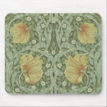 Pimpernel Pattern (von William Morris) Mousepad<br><div class="desc">Dieses Design zeichnet sich durch einen Ausdruck eines Tapetendesigns aus, das von dem britischen Künstler William Morris (1834-1896) entworfen wurde, der mit der Kunsthandwerksbewegung in Verbindung steht. Es ist ein Blumenmuster mit gewundenen grünen Blätter, die sich um Chrysanthemum, Jasmin und Pimpernell-Blume verflechten. Auch zwischen den Blume gibt es Weidenzweige. Das...</div>