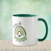 Pinch Proof St Patrick's Day Green Rainbow Plaid Tasse