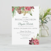 Pine and Berries Winter Floral Bridal Luncheon Einladung (Stehend Vorderseite)