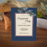 Pine Blue Winter Engagement Party Einladung<br><div class="desc">Diese Pine Blue Winter-Einladung verbindet eine klassische,  formale,  staubblaue gerahmte Grenze mit eleganten,  immergrünen Pinienbäumen für einen klassischen und dennoch rustikalen Look. Das botanische Grün mit Kalligraphie auf beigem Hintergrund schafft ein naturorientiertes Ambiente für Weihnachten- oder Waldheiratsfeiern.</div>