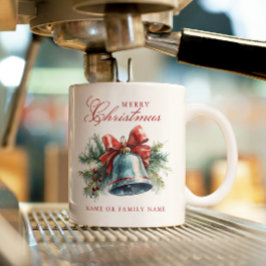 Pine Brunches und Weihnachten Glocke Frohe Weihnac Kaffeetasse