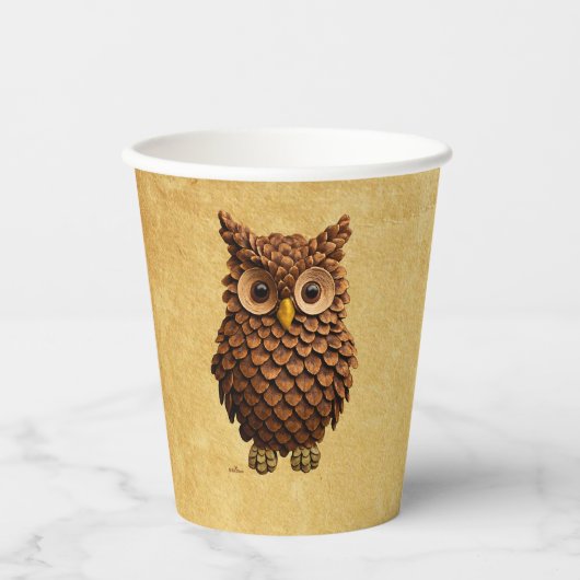 Pine Cone Owl Pappbecher (Vorderseite)