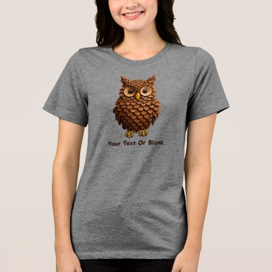 Pine Cone Owl Tri-Blend Shirt (Vorderseite)