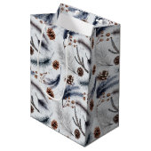 Pine Cones & Pine Needles Wasserfarbenes Muster Mittlere Geschenktüte (Vorderseite Schrägansicht)