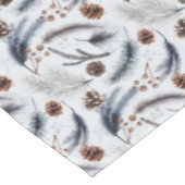 Pine Cones & Pine Needles Wintermuster Tischdecke (Schrägansicht)