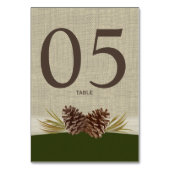 Pine Cones und Burlap Green Tischnummer Card (Vorderseite)