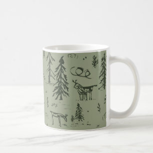 Pine Deer Lake Life - salbeigrünes Waldmuster. Kaffeetasse