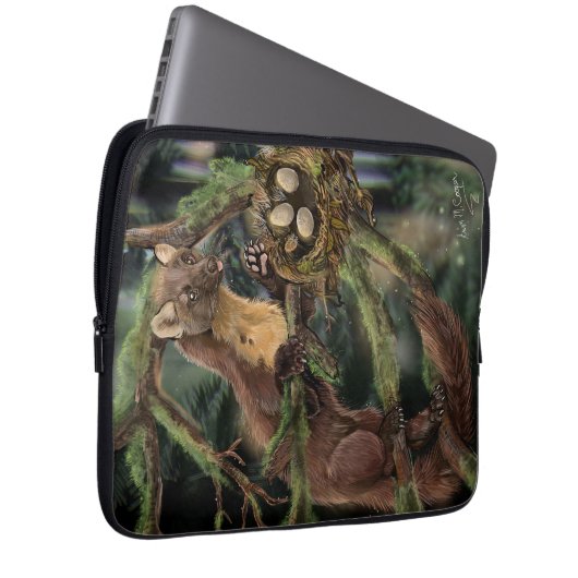 Pine Marten Laptopschutzhülle (Vorne Rechts)