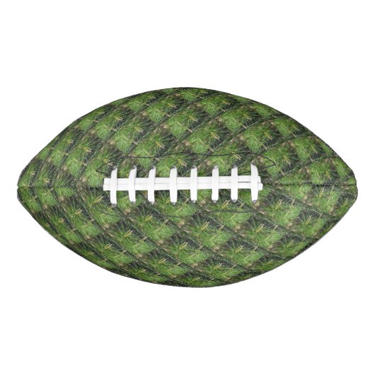 Pine Needles Football (Vorderseite)