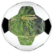 Pine Needles von Kenneth Yoncich Fußball (Gedreht)